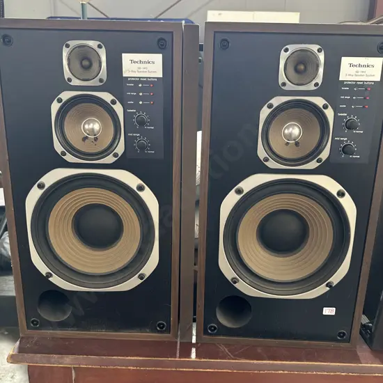 Vintage Technics speakers