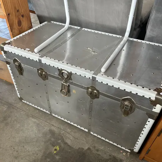 Travel trunk with key plus TV tray