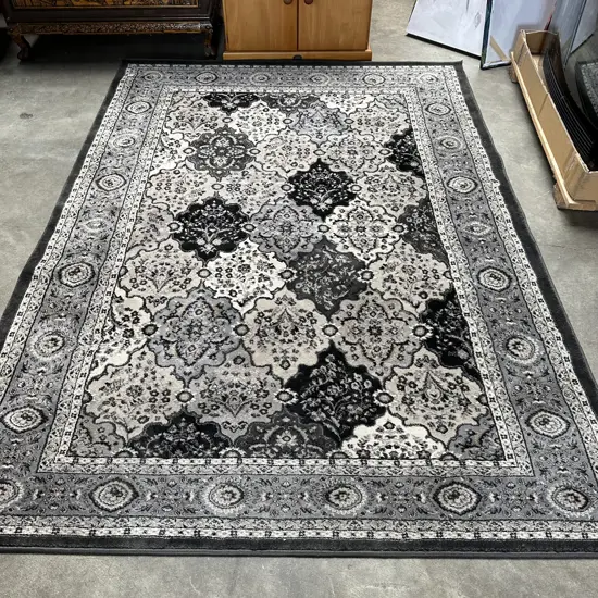 Rug 1600 x 2350