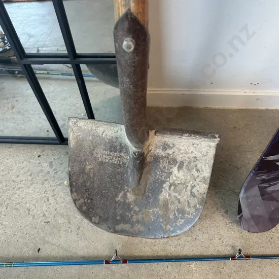 English made shovel