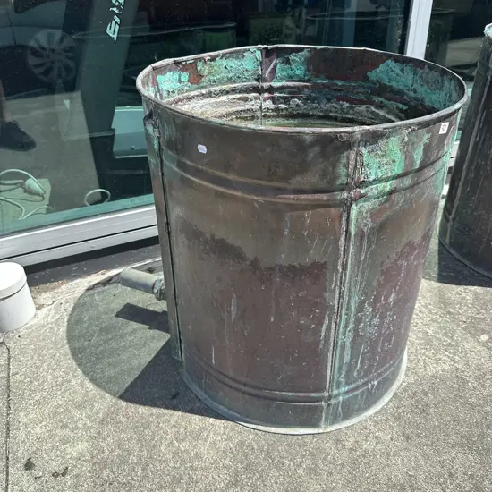 Large copper planter