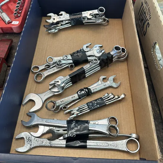 Sets of spanners