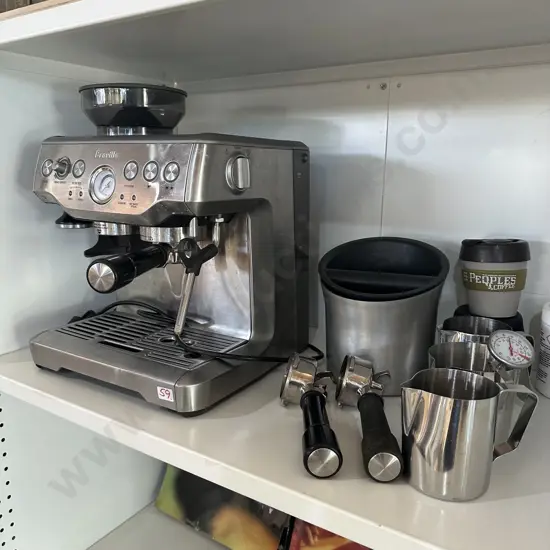 Espresso machine (has leak) We will refund you if the leak is to major to repair)