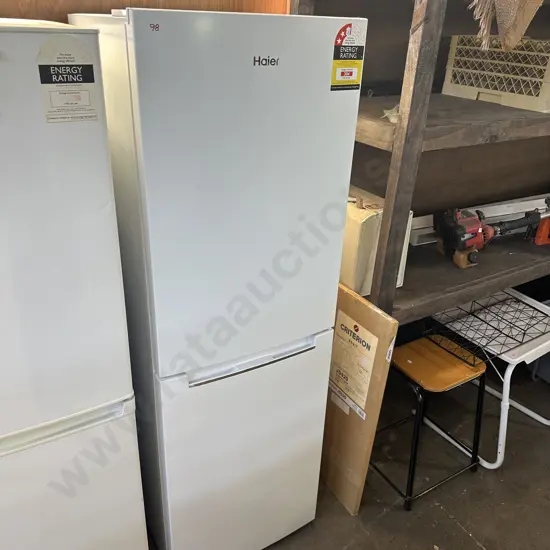 Very tidy Fridge freezer