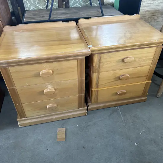 Pr Bedside cabinets Rimu veneer