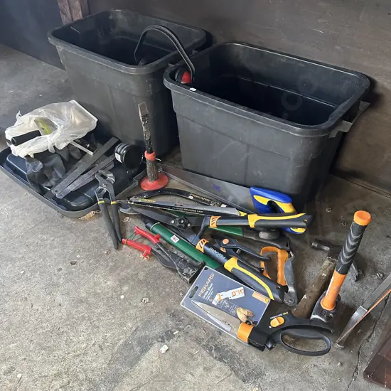 Tools and bins