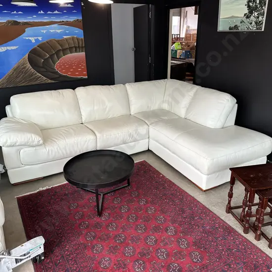 White leather corner suite & chair