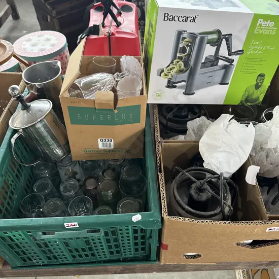 2 box jars, lamps, kitchen ware etc