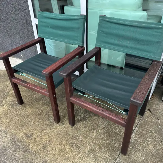 Pr excellent condition outdoor chairs