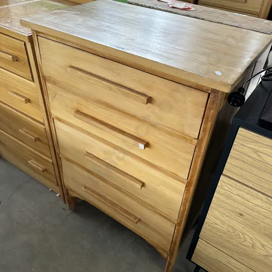 Chest drawers