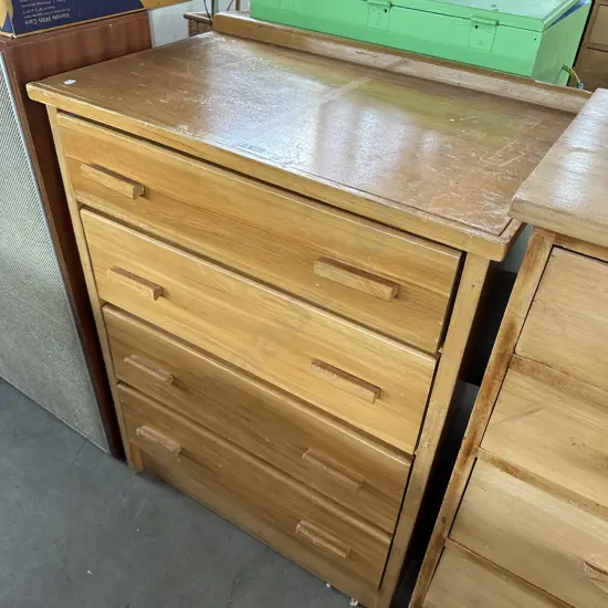 Chest drawers