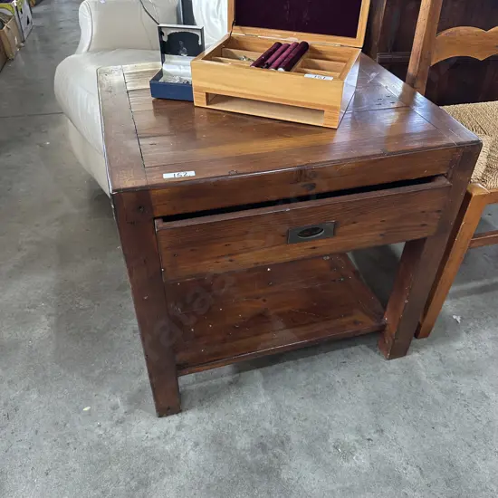 Double sided draw table