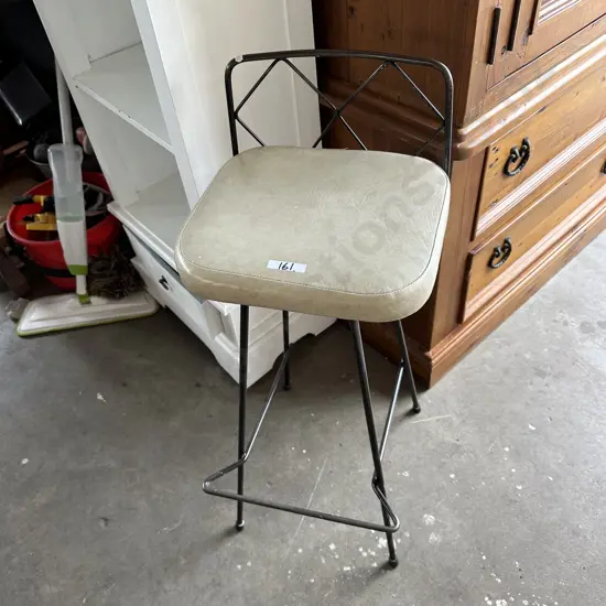 Retro bar stool