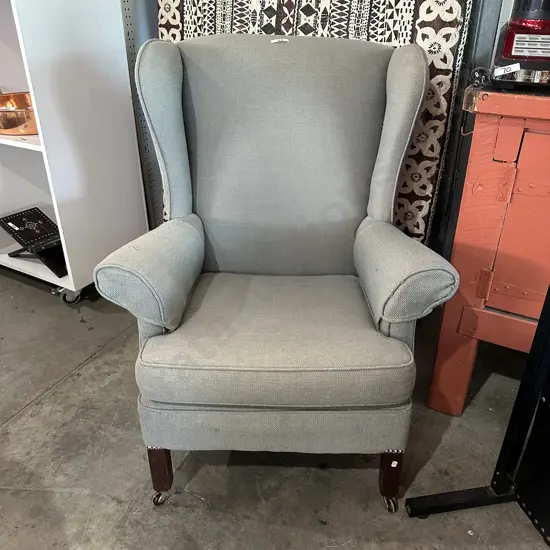 Wing back lounge chair