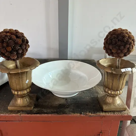 Small Decorative urns plus bowl
