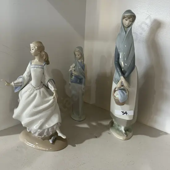 3pc Lladro approx 30cm (broken thumb Cinderella)