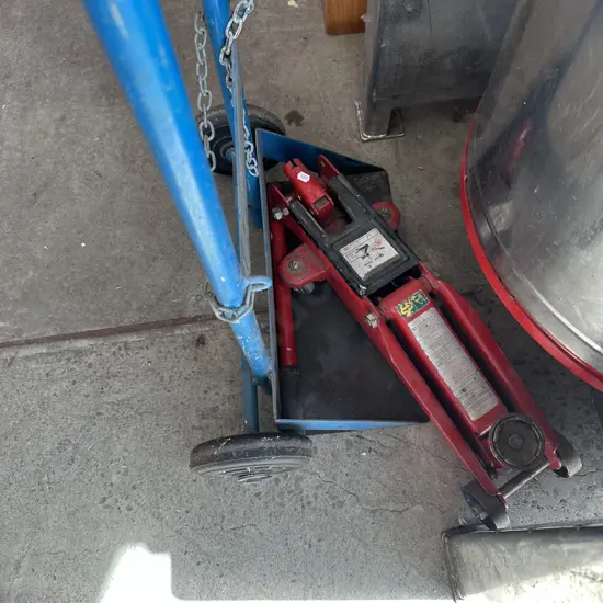 Bottle trolley and floor jack