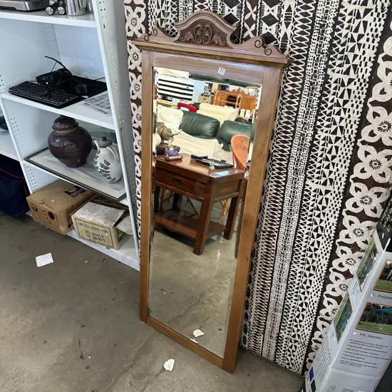 Colonial dress mirror