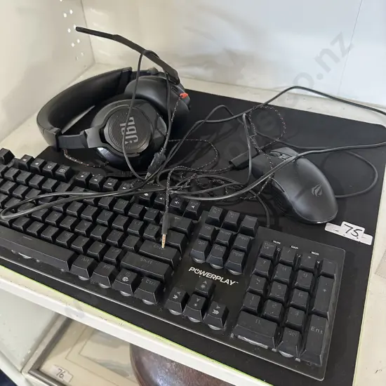 Gaming combo set