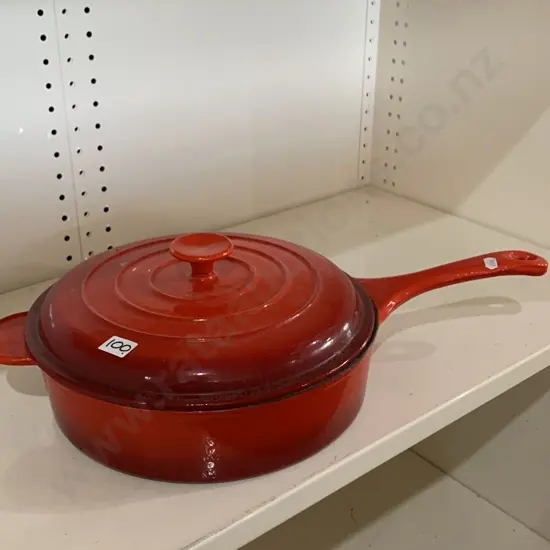 Large cast saucepan