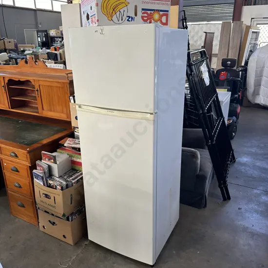 Fridge freezer