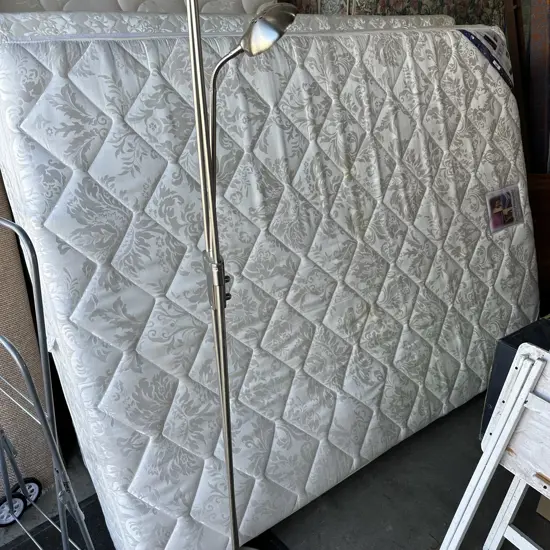 Queen size bed - marks