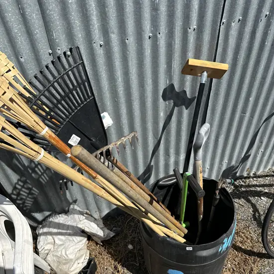 garden tools