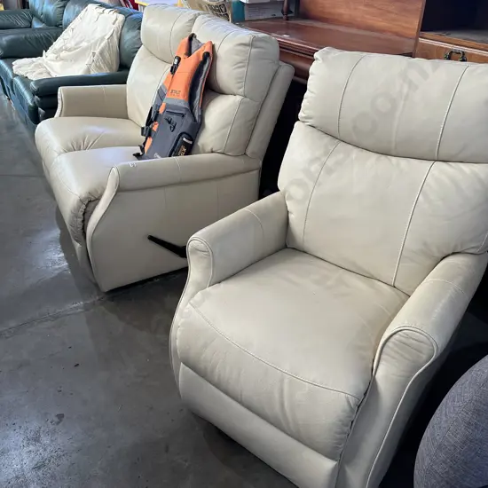 Leather lounge suite