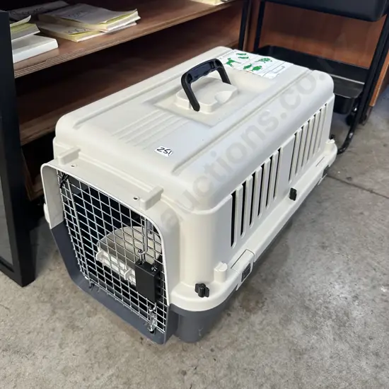 Pet cage for travel (used for 1 trip )