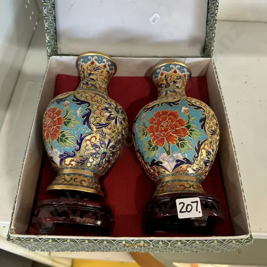 Pr decorative vases  (Relisted)