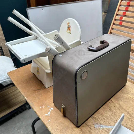 High chair and sewer