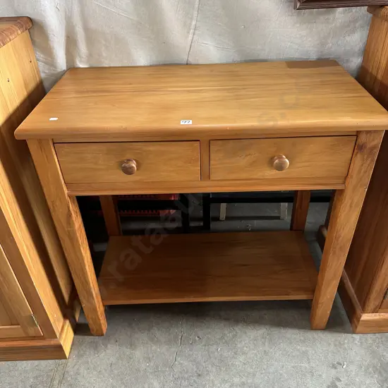 Solid Rimu hall table 800w