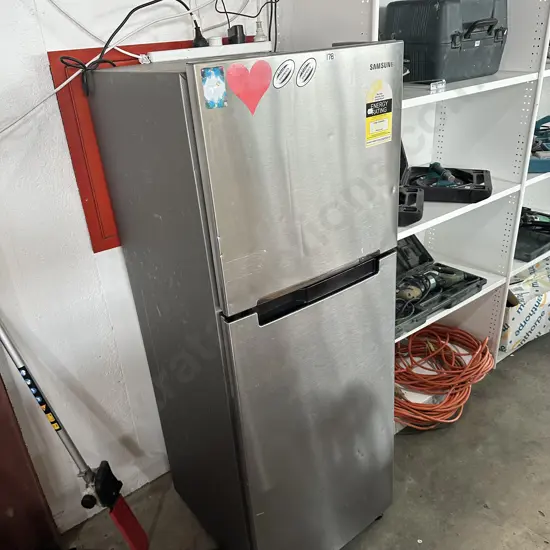 Fridge freezer
