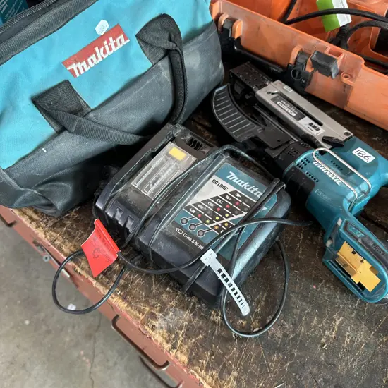 cordless screwdriver (no battery)