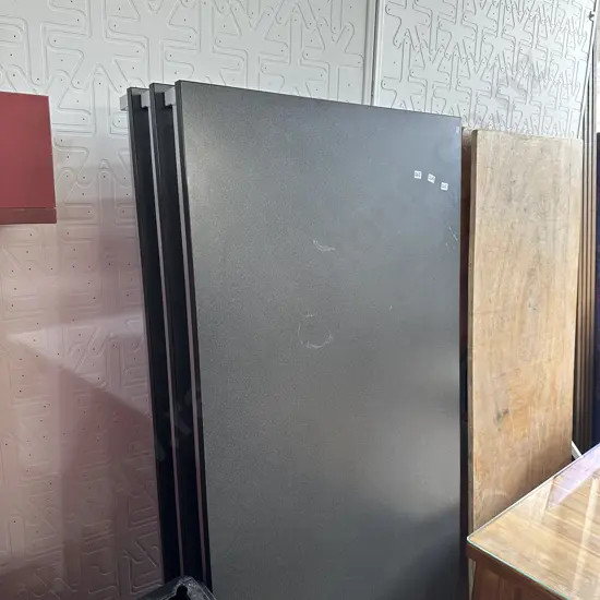 Formica trestle table