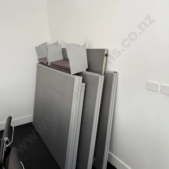 Office dividers (to be collected from Hastings)