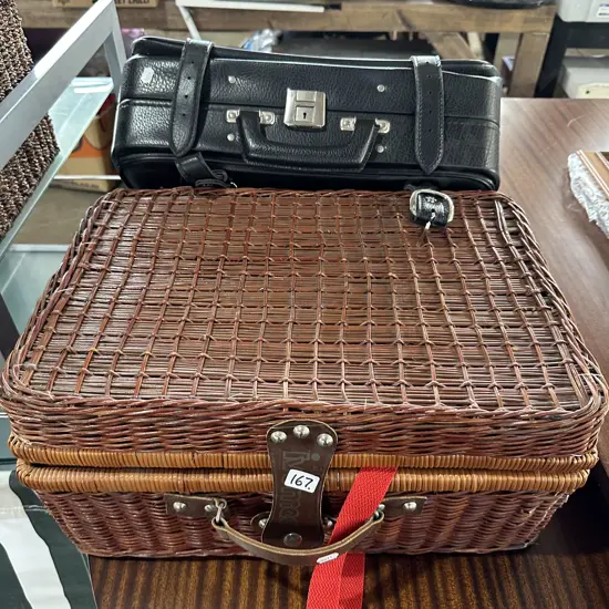 Case, picnic set and compressor