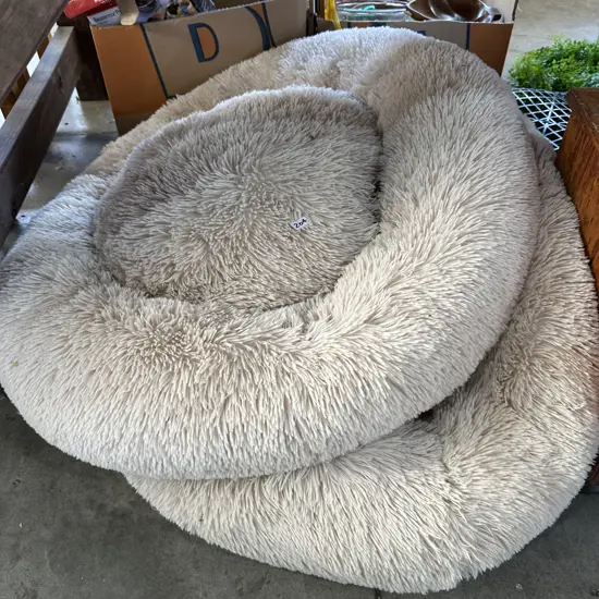 2 x pet beds (1 with chew hole)