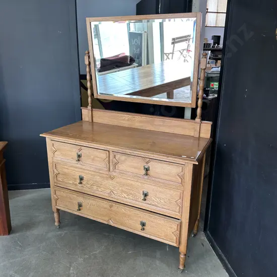 Oak 1940s Dressing table - good condition