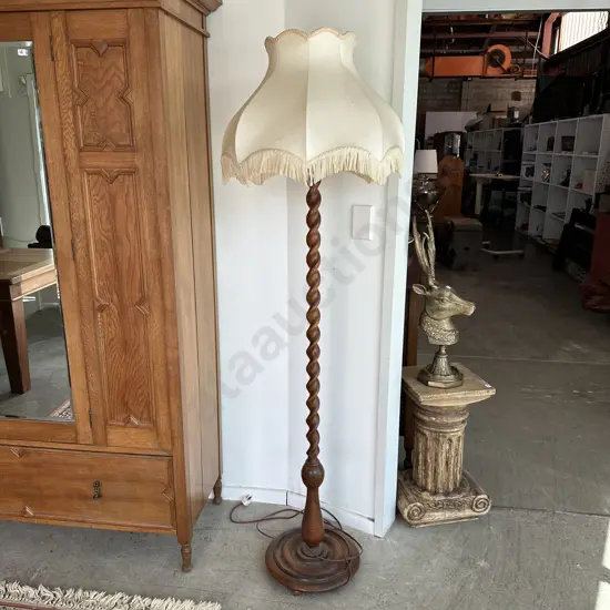 Oak Barley twist lamp