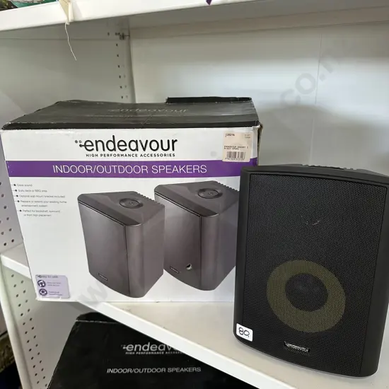 Pr of as new indoor/outdoor speakers