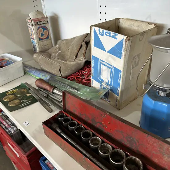 Shelf lot socket set, Gaz lamp etc