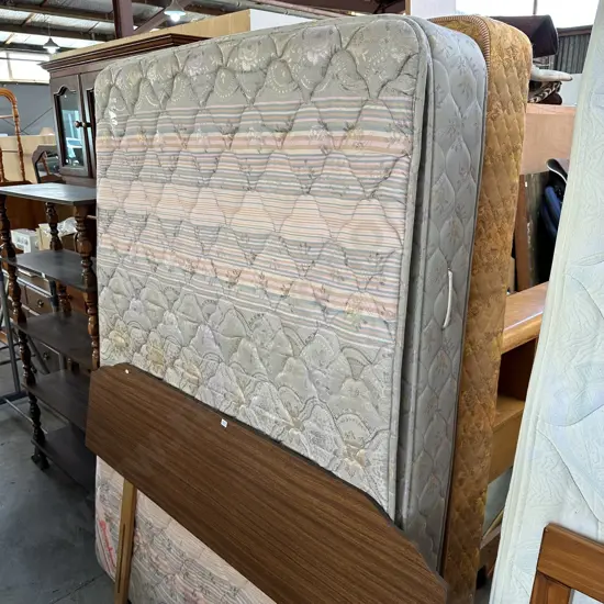 Double bed- tidy but different colour base