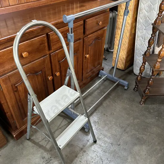 Step and rolling rack