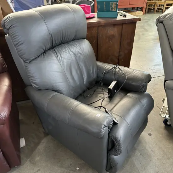 Excellent condition leather LaZboy electric recliner