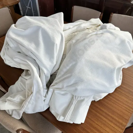 Drapes x 4 drops approx 1800h