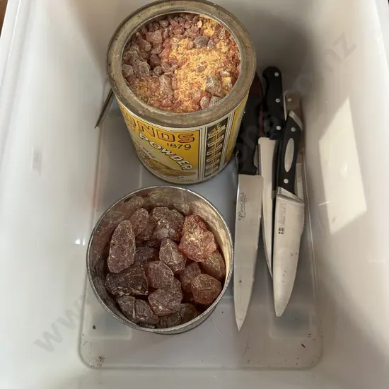 Kauri gum and knives