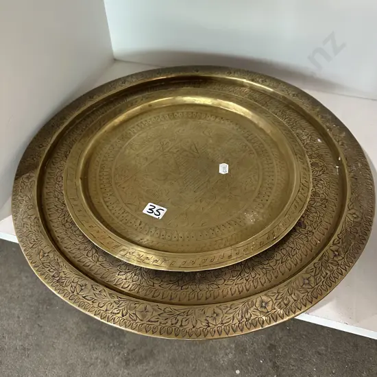 2 Brass trays and lazy sally