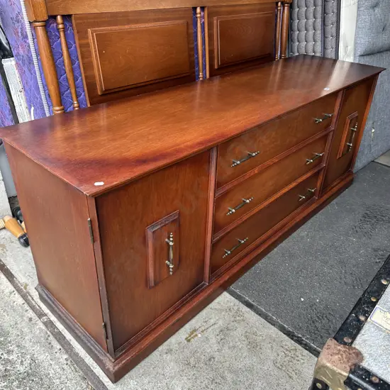 Sideboard