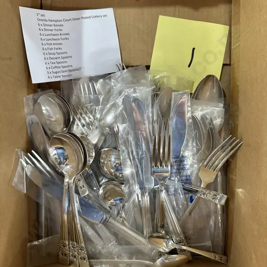 6 placement Oneida cutlery set